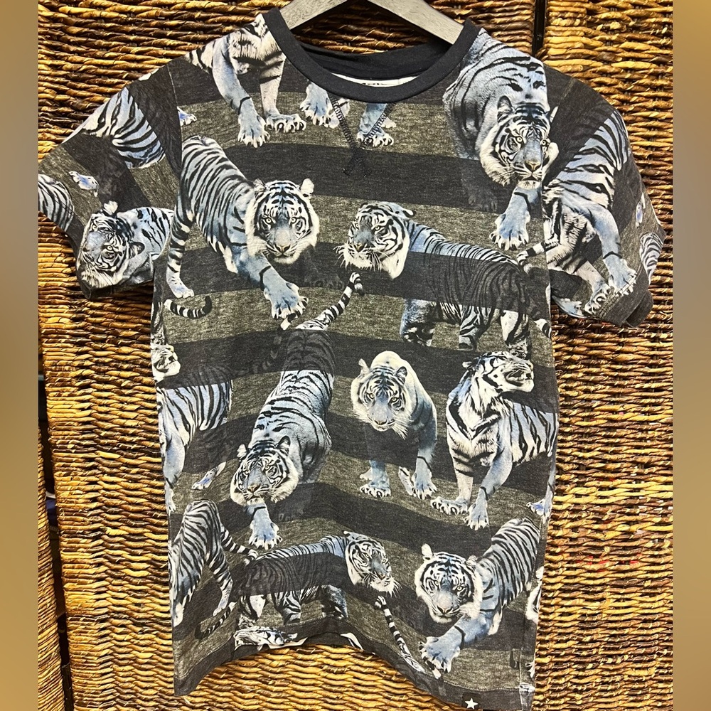 Molo- Ralphie Style- Youth‎ Blue Tigers Shirt, Size-152